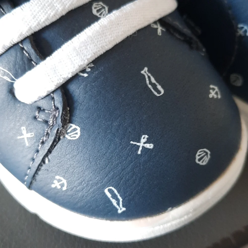 Carter's every step shoes
